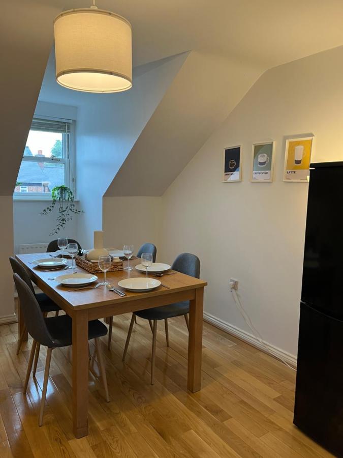 Homely 2 Story Cathedral City Apartment Дарем Экстерьер фото